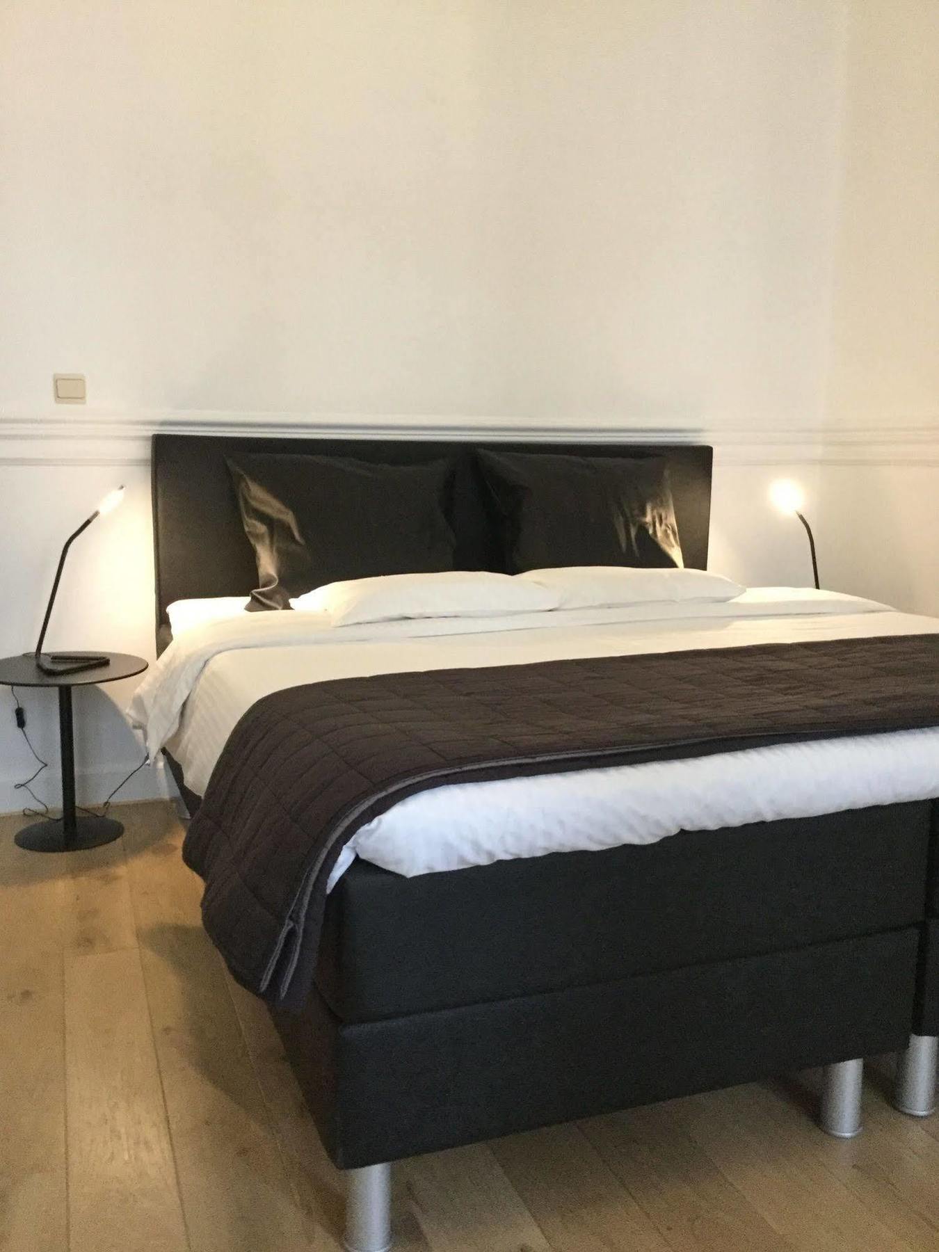 B&B Downtown Bxl บรัสเซลส์ ภายนอก รูปภาพ
